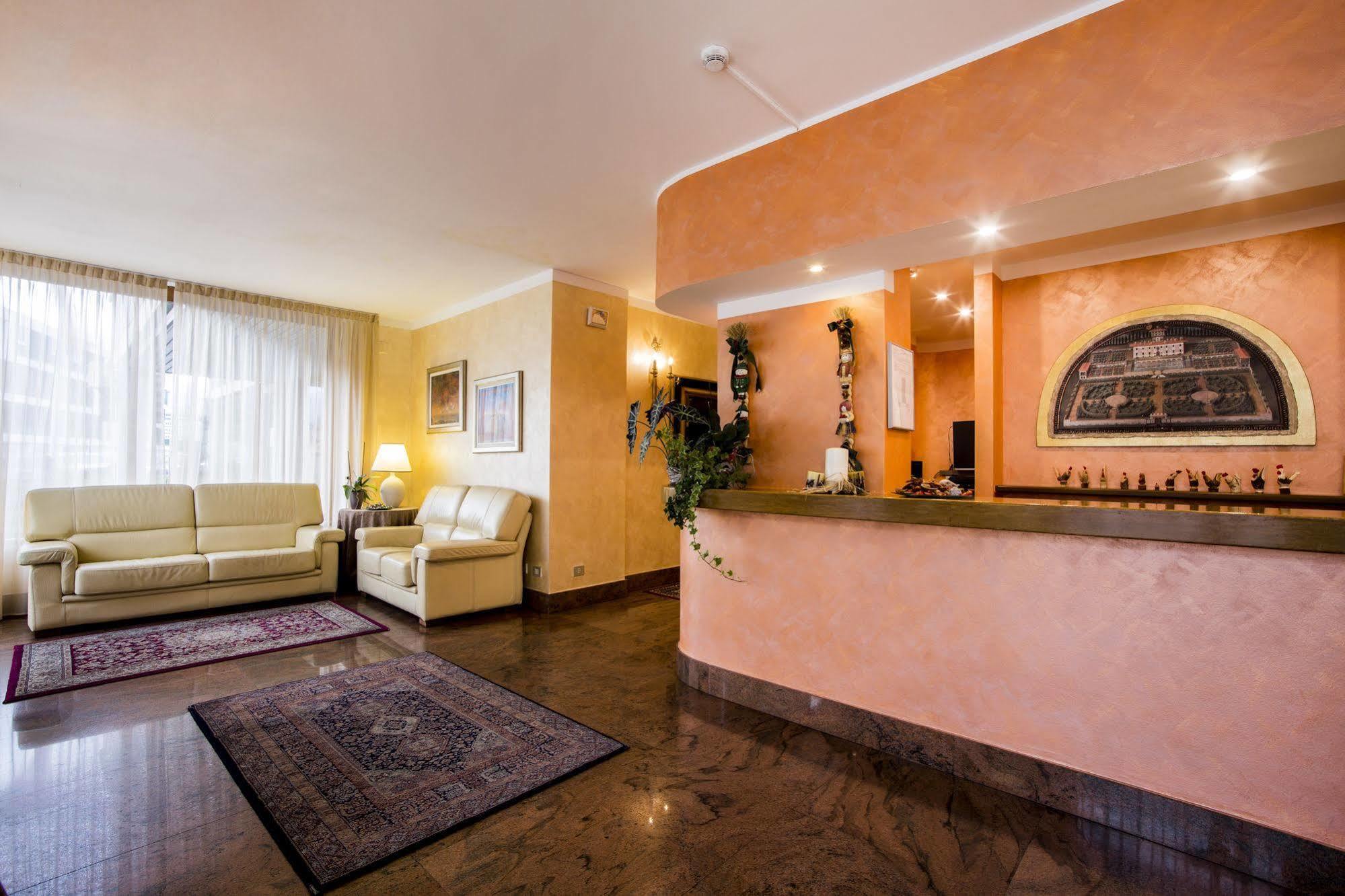 Hotel Le Pageot Aosta Exterior foto